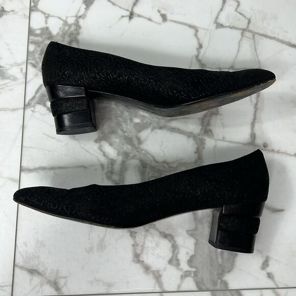 Vintage Salvatore Ferragamo Black Suede Block Heels with Squiggly Design Size 10 - Picture 5 of 11